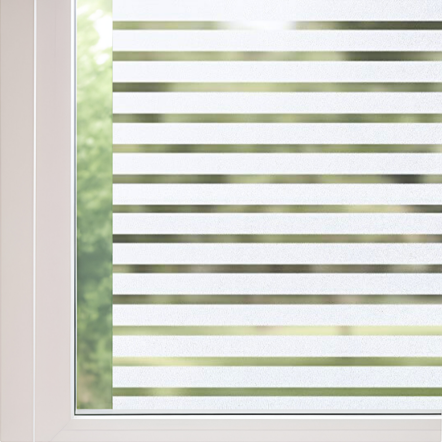 Gestreepte raamfolie – moderne horizontale lijnen voor privacy en stijl