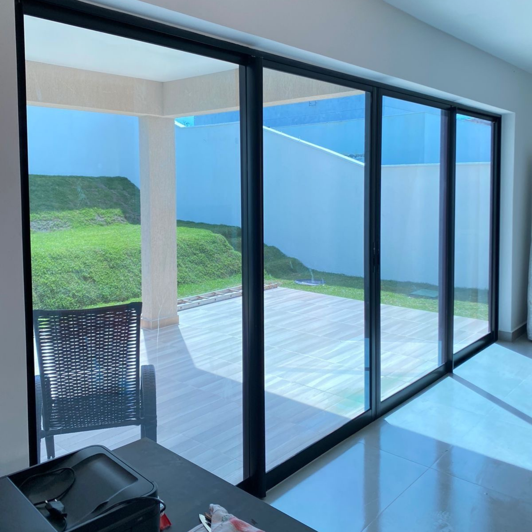 Moderne spiegel raamfolie tegen UV