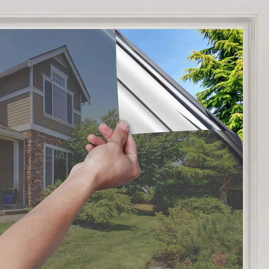 Spiegelende raamfolie tegen inkijk overdag